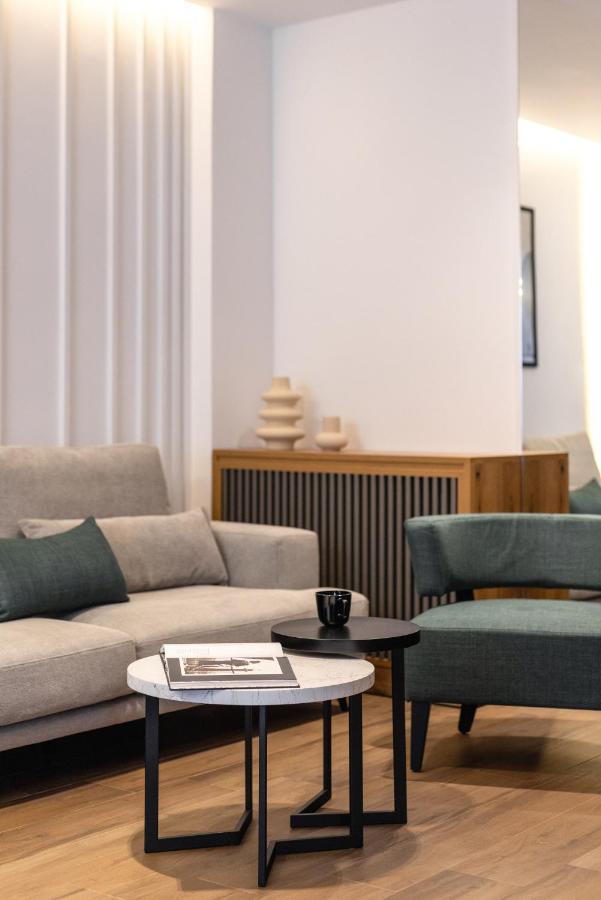 Apartament The Five Star